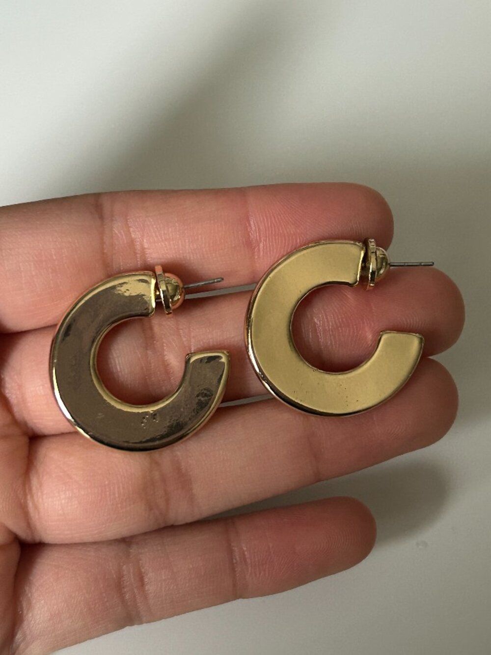 Chunky Gold-Tone Brass Hoop Earrings Sleek Modern Chic Shiny Big Everyday Gift